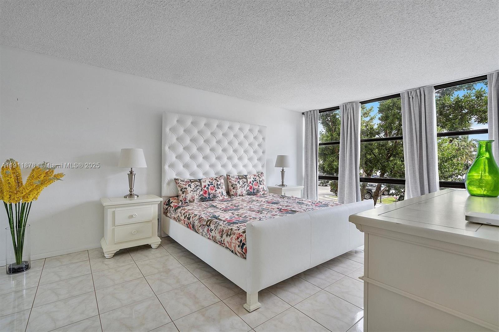 OCEANVIEW PARK CONDO - Residential Lease