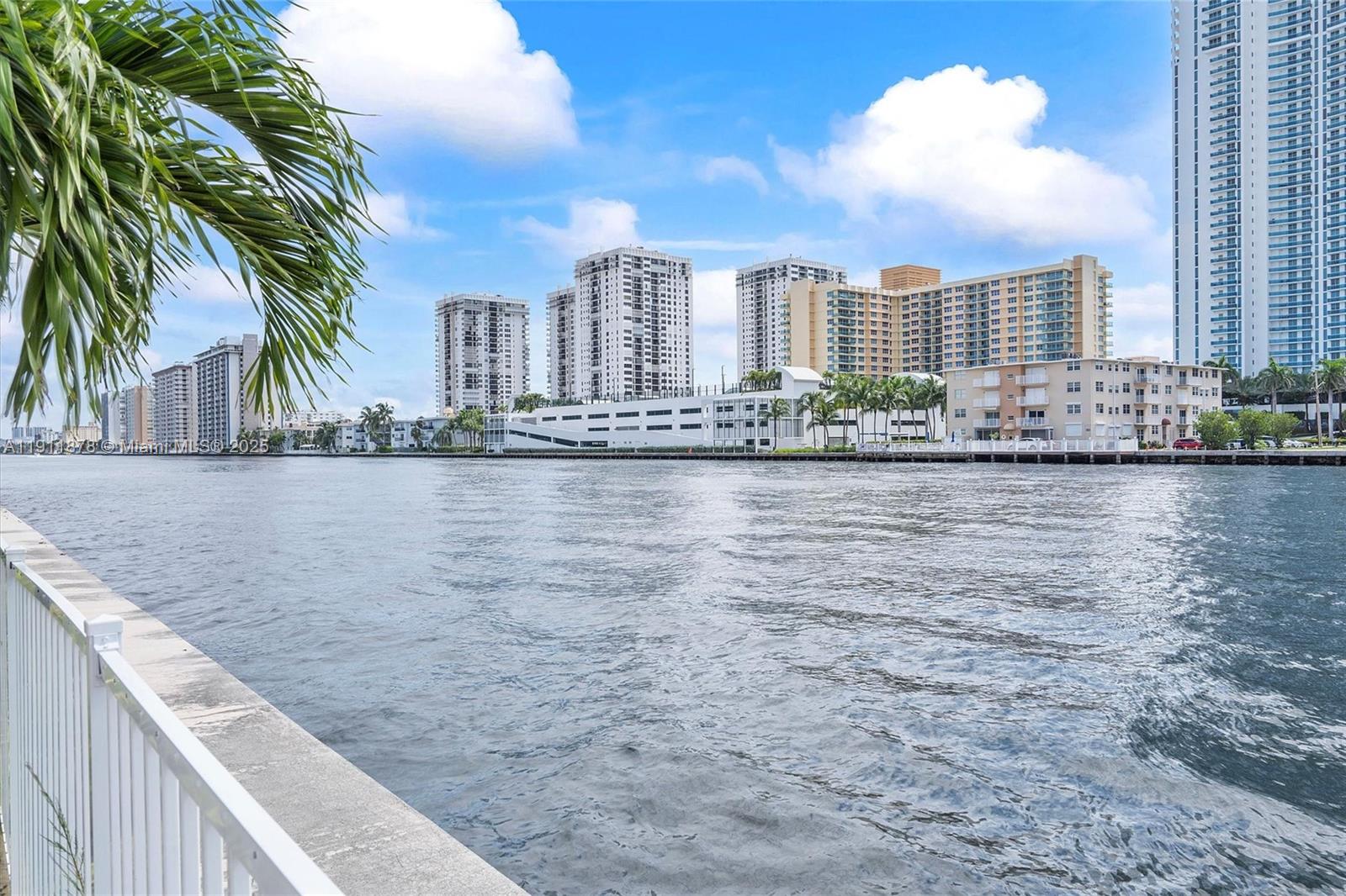 OCEANVIEW PARK CONDO - Residential Lease