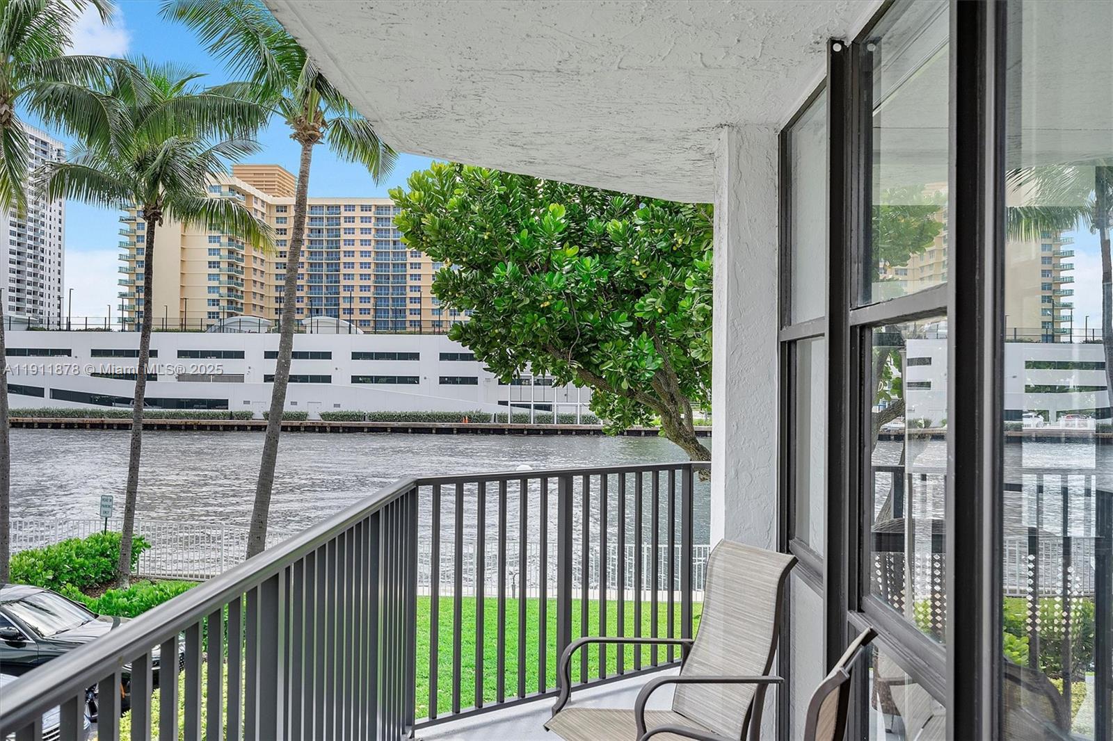 OCEANVIEW PARK CONDO - Residential Lease