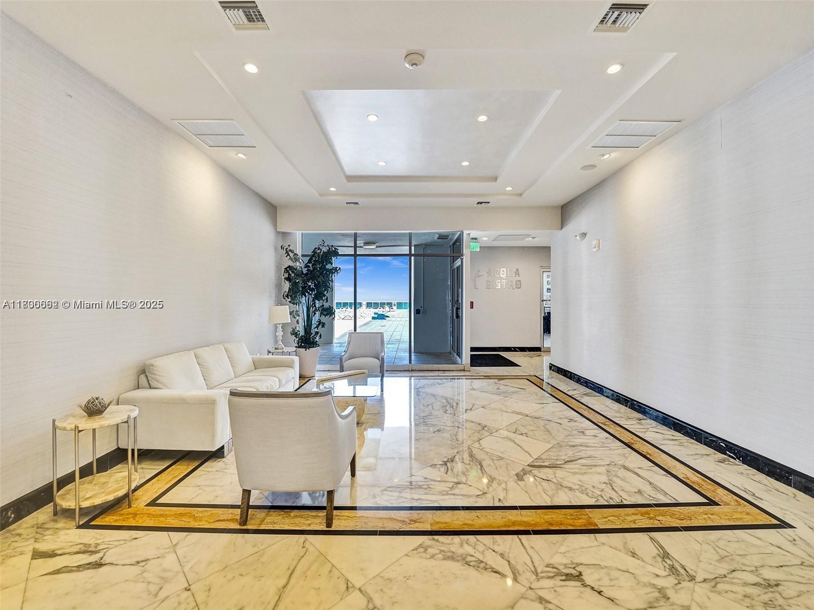 AQUARIUS CONDO - Residential