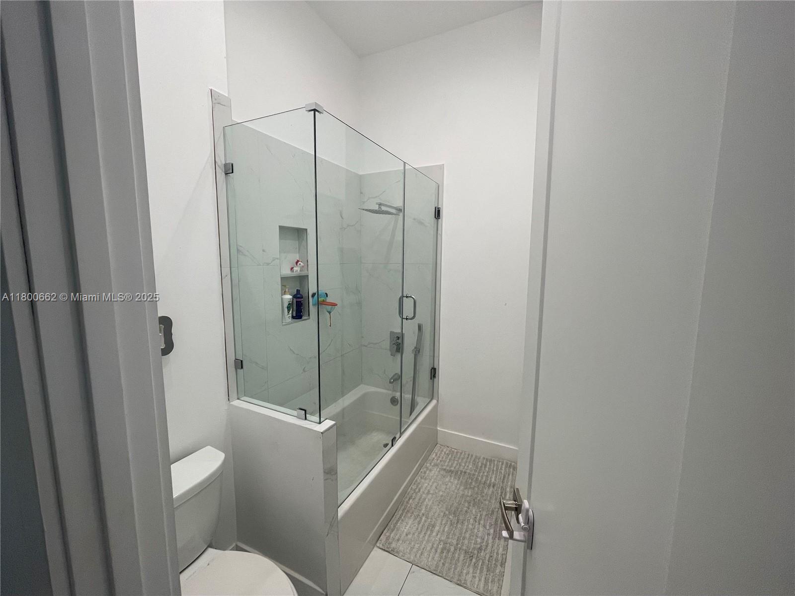 AQUARIUS CONDO - Residential