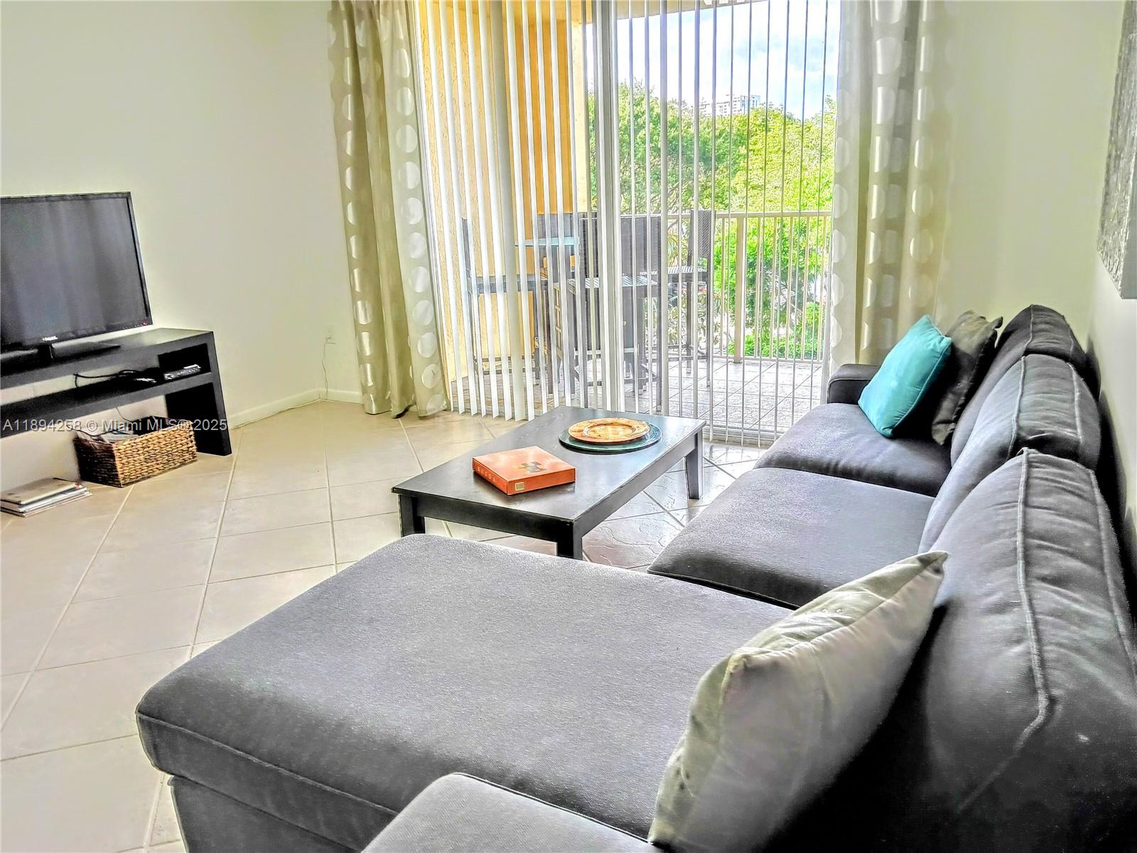 THE YACHT CLUB AT AVENTUR - Residential Lease