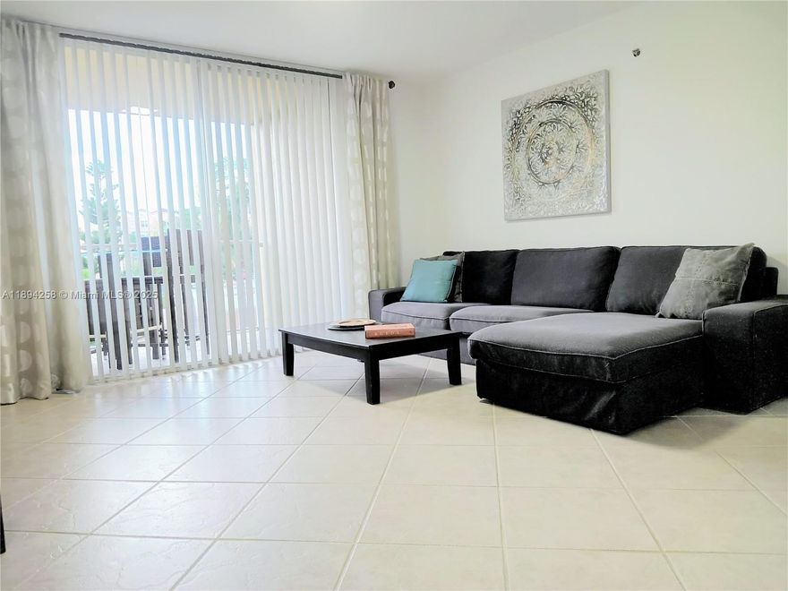 Guard Gated Resort style Complex in the heart of Aventura. Walk to the Beach and Aventura Mall. Beautiful Furnished apartment.  Licensed for short term Can be rented Seasonal or weekly. Complex has 24hour Security Patrol, Marina, Gym, Business Center, Tennis, Racquetball. BBQ area, jacuzzi. Bike storage