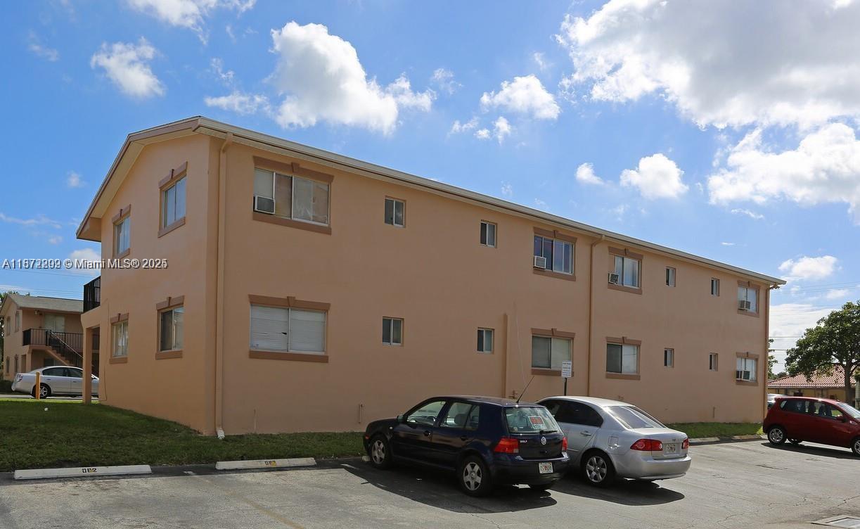 ENCLAVE AT CROWN PARK CON - Residential Lease