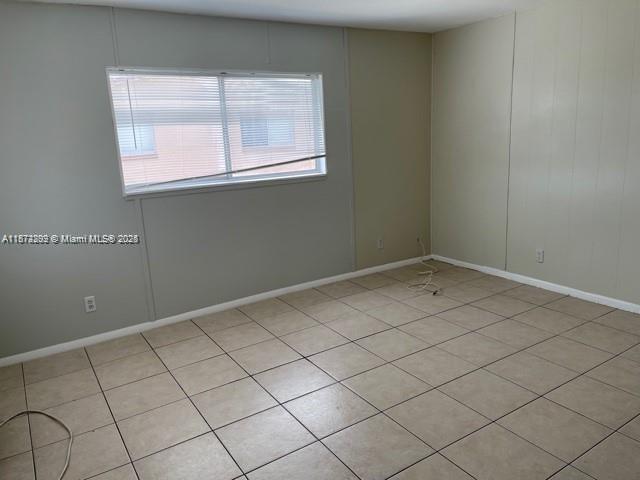 ENCLAVE AT CROWN PARK CON - Residential Lease