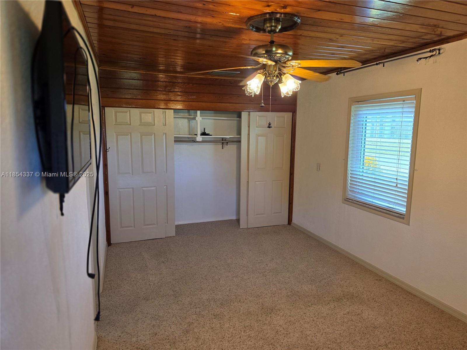 METES AND BOUNDS - Residential Lease