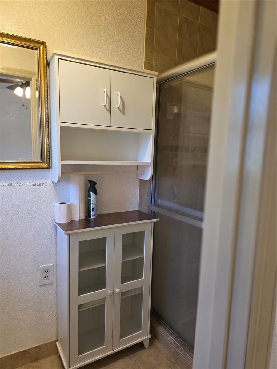 METES AND BOUNDS - Residential Lease