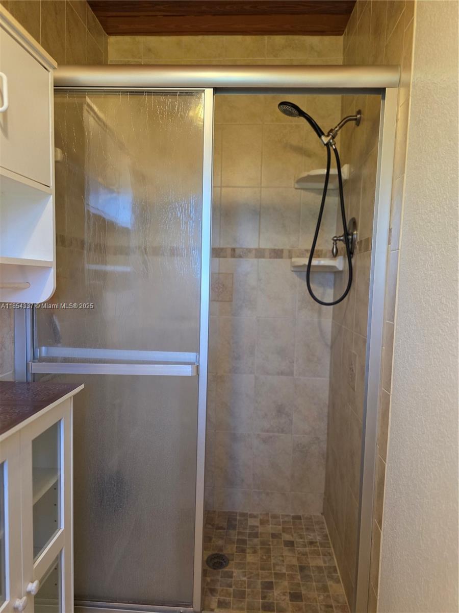 METES AND BOUNDS - Residential Lease