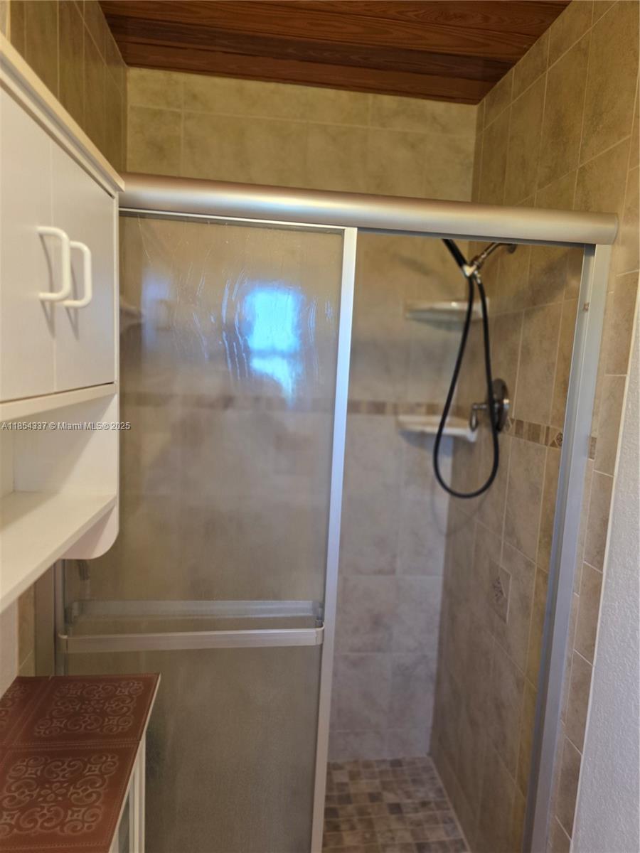 METES AND BOUNDS - Residential Lease