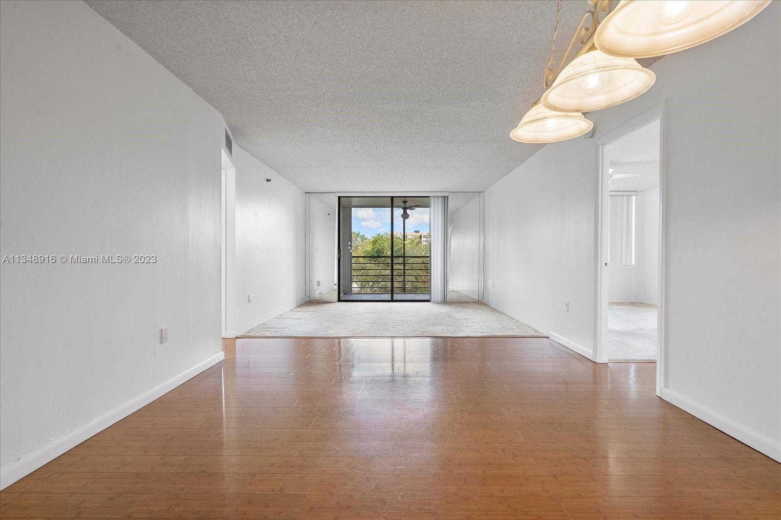 Photo 5 of 38 of 1000 Saint Charles Pl 407 condo
