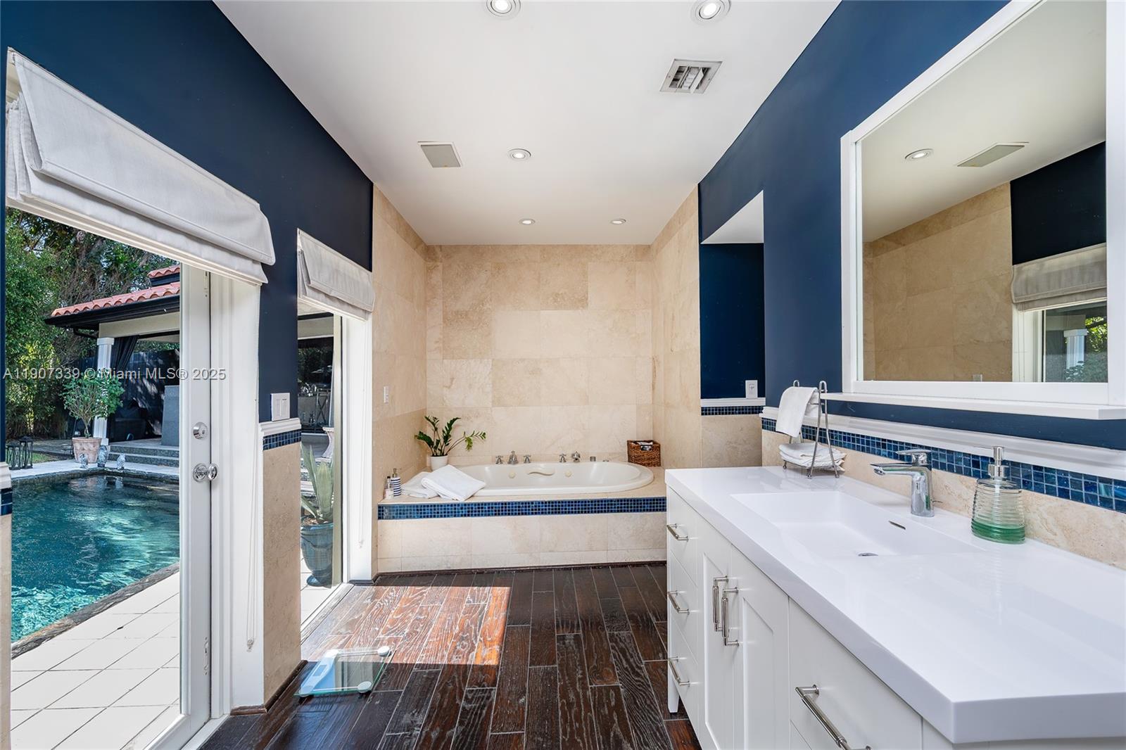 CORAL GABLES BILTMORE ADD - Residential