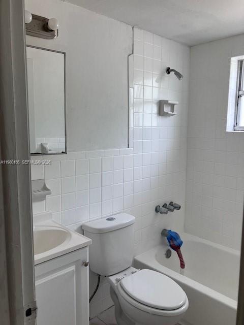 DOUGLAS WILLIAM VILLAGE C - Residential Lease