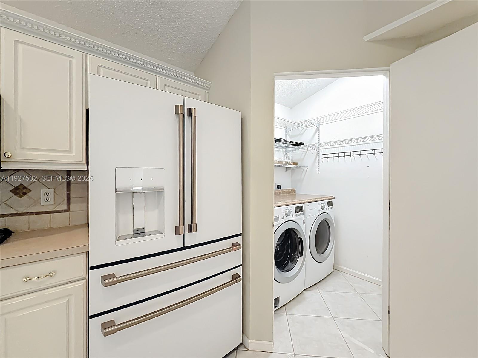 RIVER BRIDGE PAR 2F - Residential