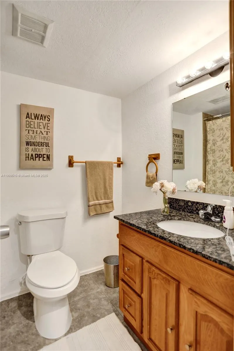 Doral, Florida 33166, United States, 2 Bedrooms Bedrooms, ,2 BathroomsBathrooms,Residential,Active,239960