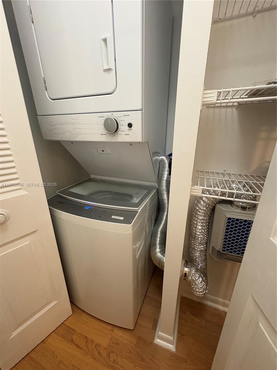 HAMPTON COURT CONDO - Residential Lease