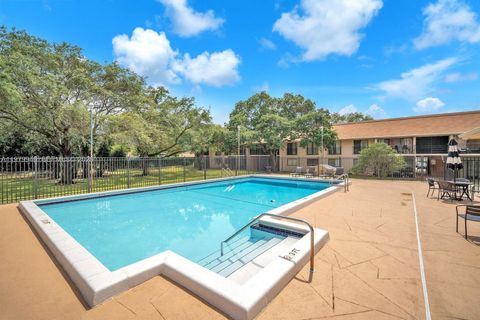 5981 Washington St 215 Hollywood FL 33023