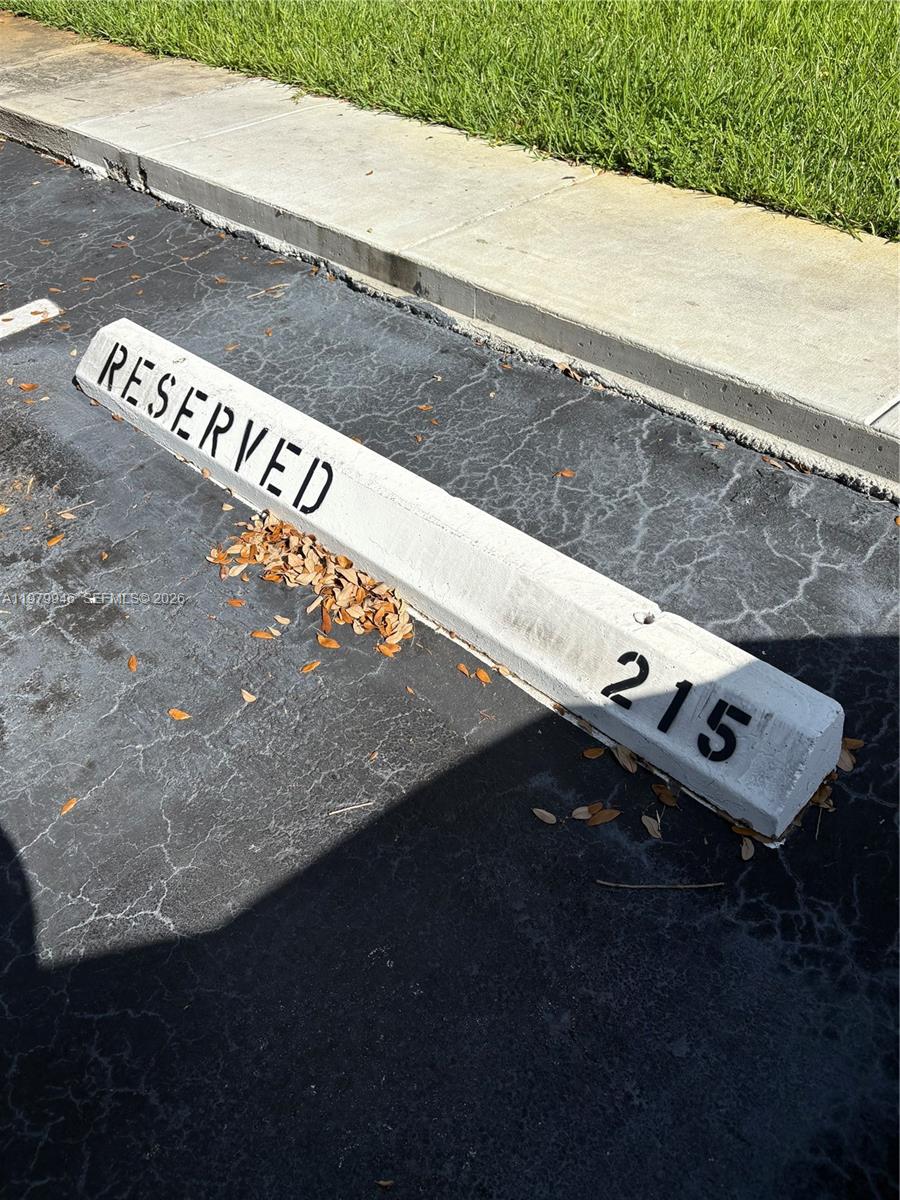 HAMPTON COURT CONDO - Residential Lease