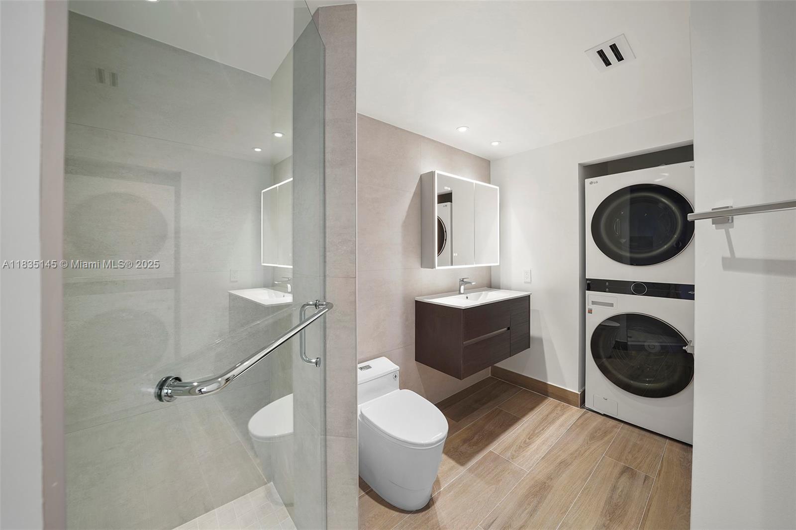 BLUE DIAMOND CONDO - Residential