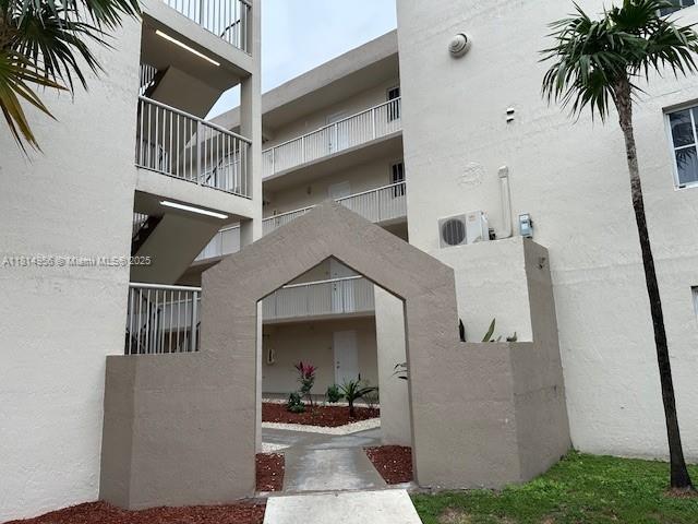 Property for Sale at 6195 Nw 186th St 213, Hialeah, Miami-Dade County, Florida - Bedrooms: 1 
Bathrooms: 1  - $220,000