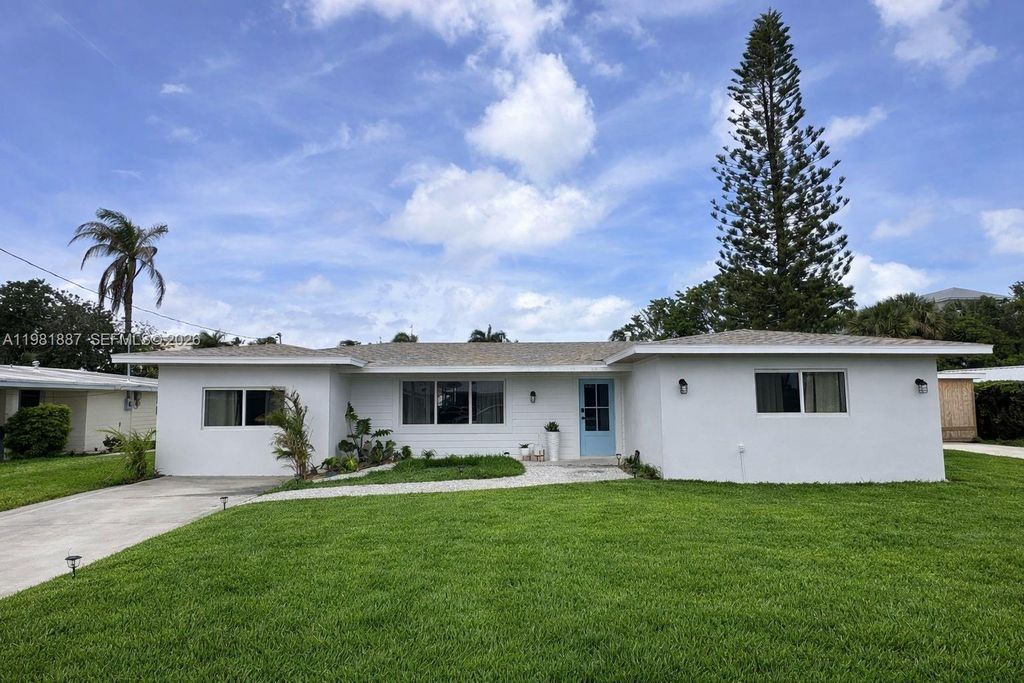 Photo of 1240 Binney Dr, Fort Pierce, FL 34949 (MLS # A11981887)