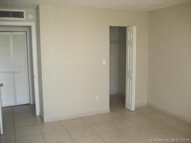 PROMENADE AT KENDALE LAKE - Residential Lease