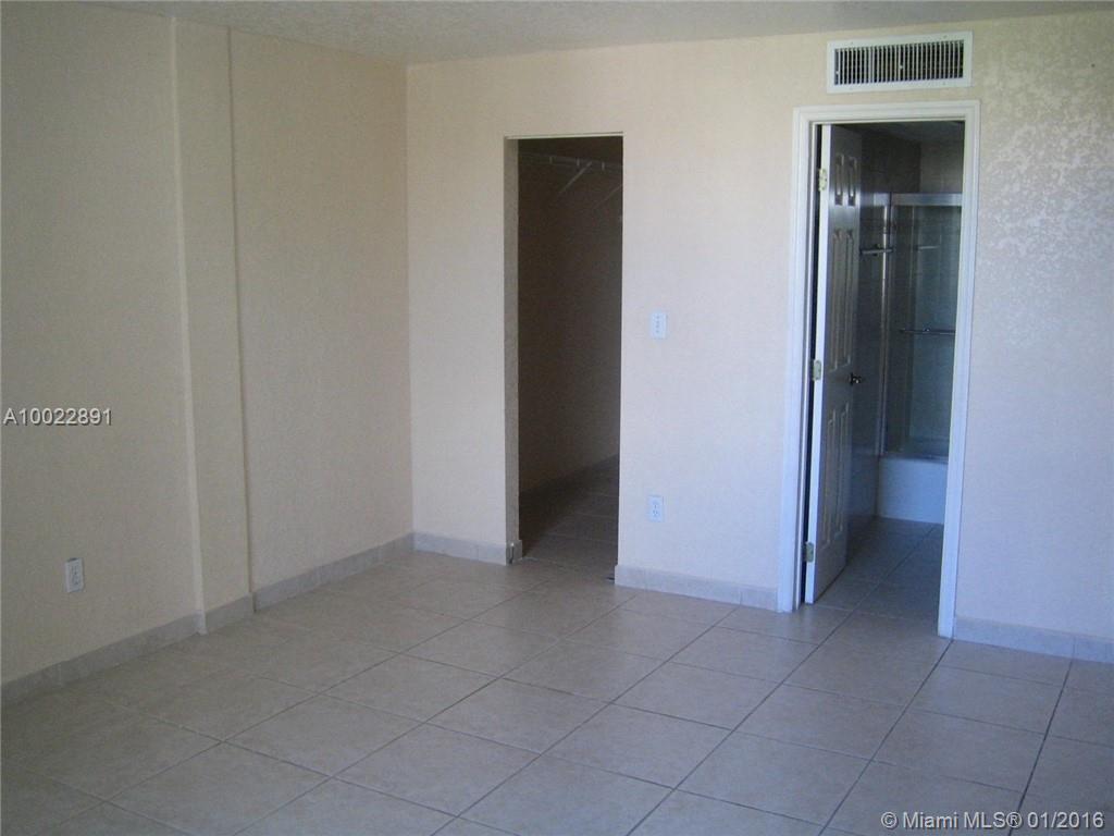 PROMENADE AT KENDALE LAKE - Residential Lease