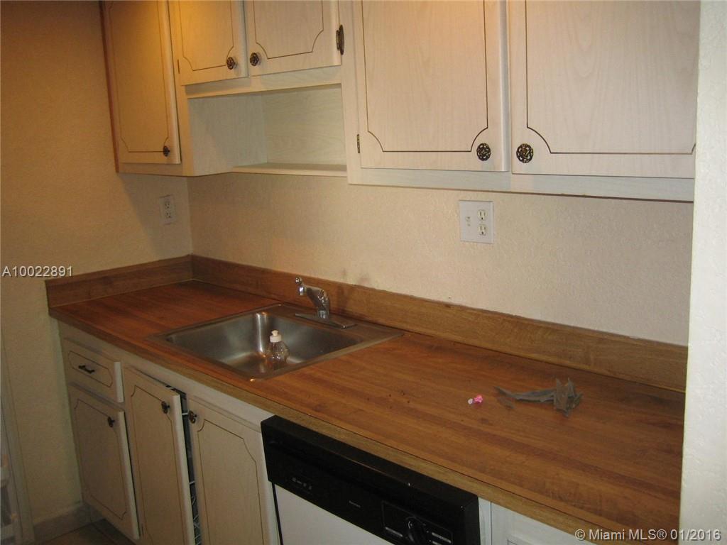 PROMENADE AT KENDALE LAKE - Residential Lease