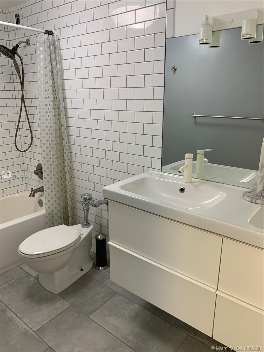 BAY PARK TOWERS CONDO - Residential Lease