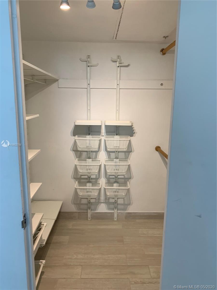 BAY PARK TOWERS CONDO - Residential Lease