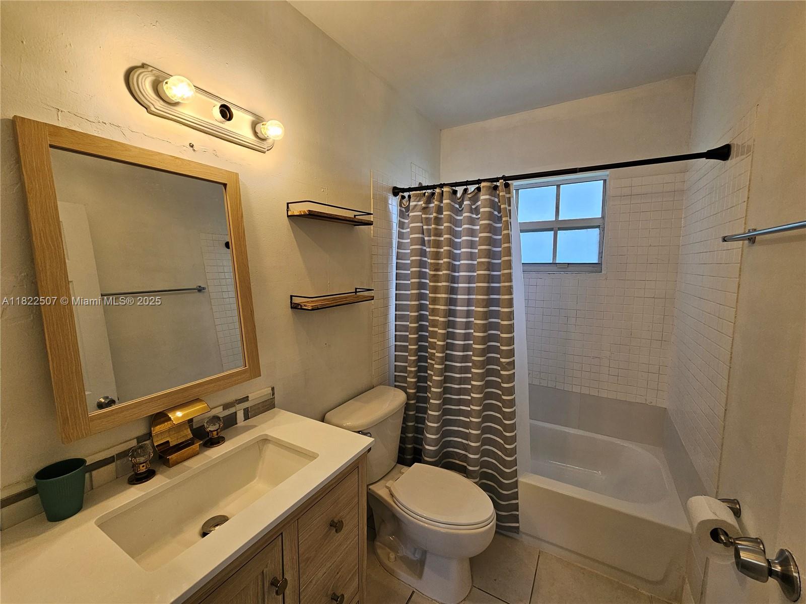 LINCOLN PARK THIRD ADD - Residential