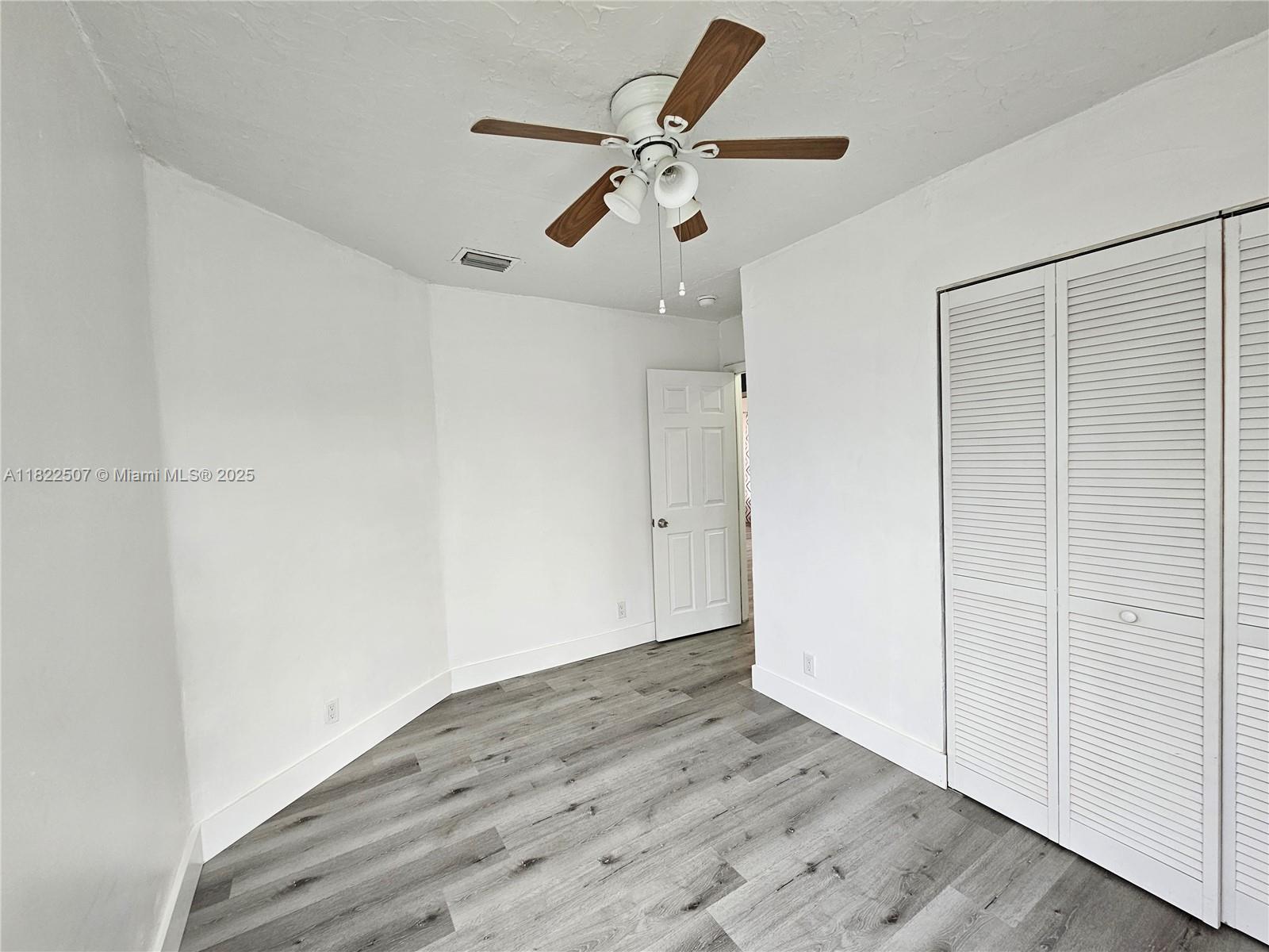 LINCOLN PARK THIRD ADD - Residential