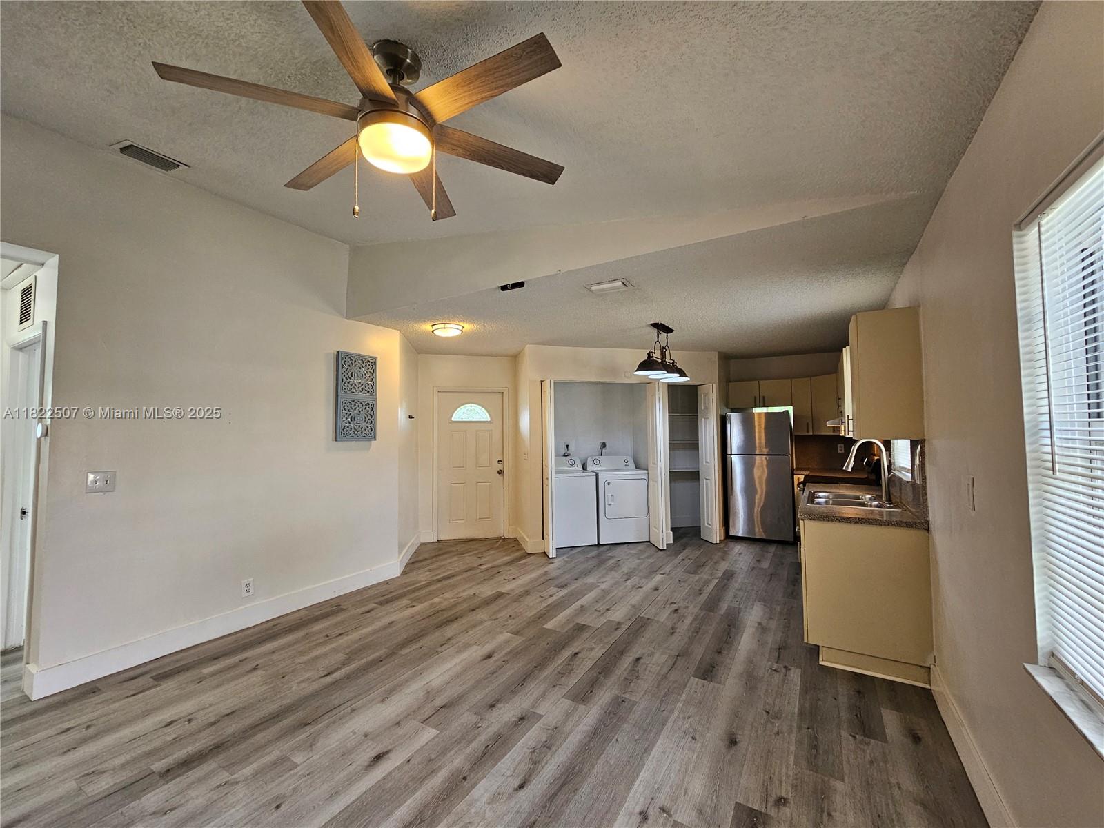 LINCOLN PARK THIRD ADD - Residential