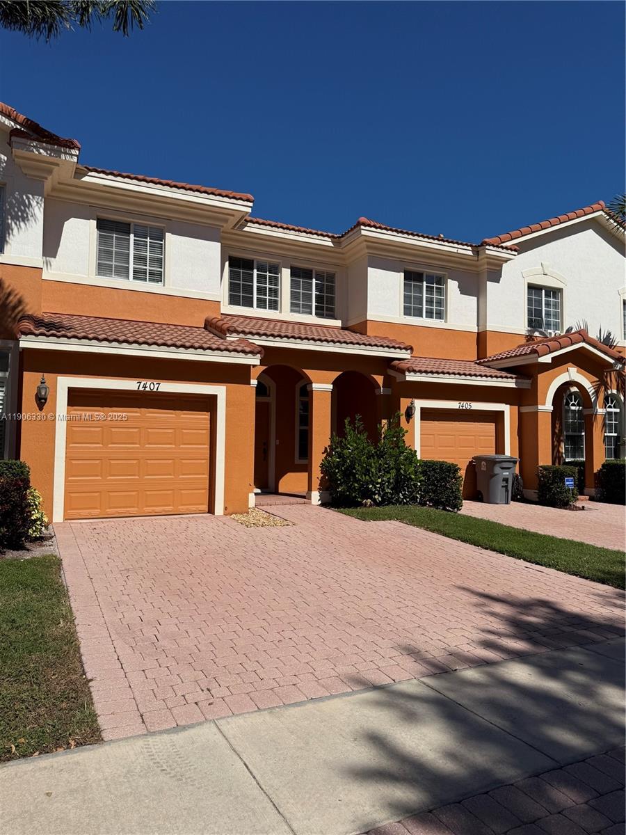 BRIELLA 1 CONDO - Residential Lease