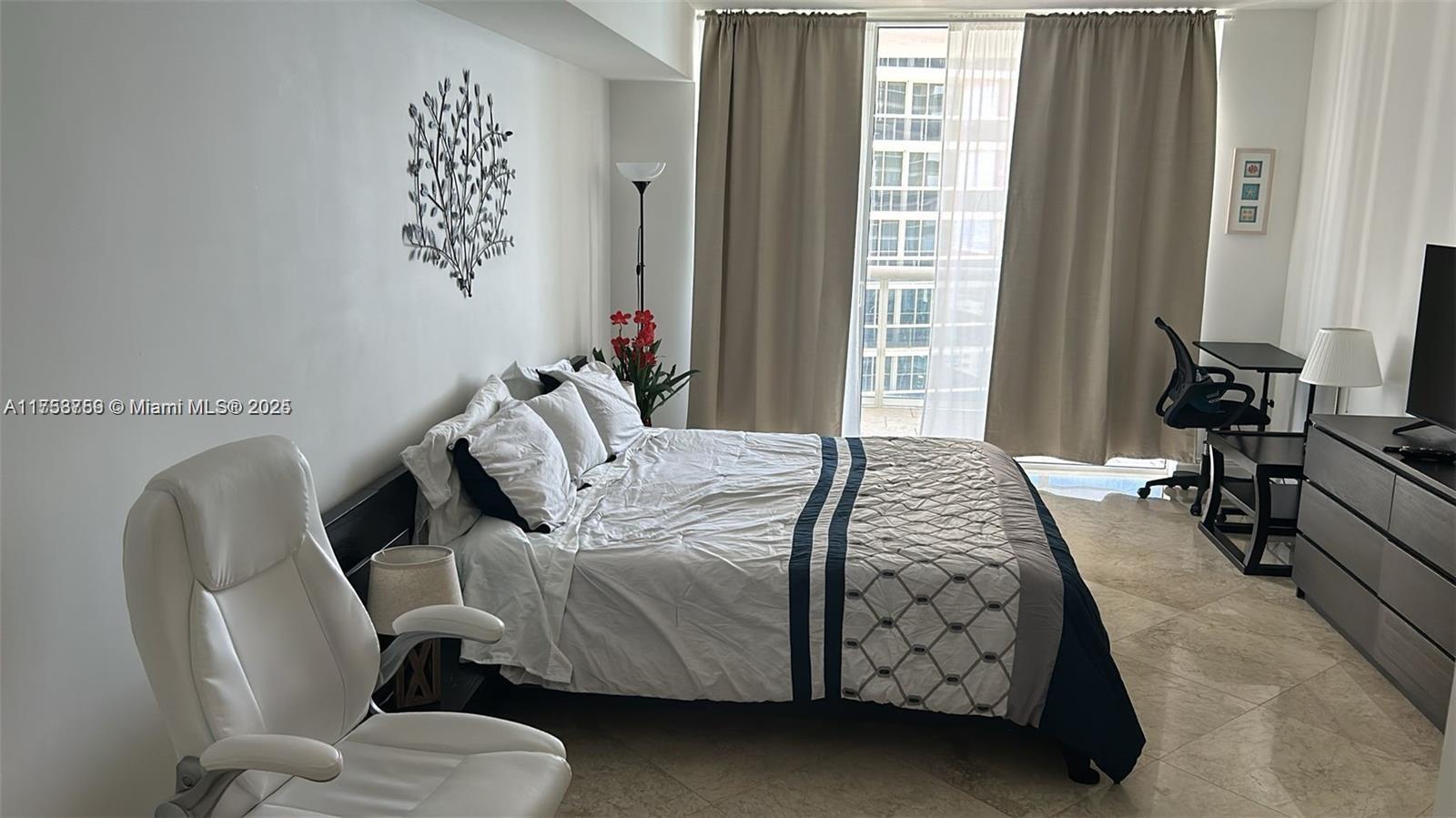 BEACH CLUB TWO CONDO - Residential Lease