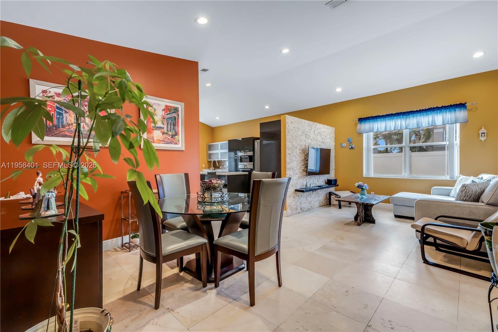 View photos, virtual tours, details... 17476 SW 20th St