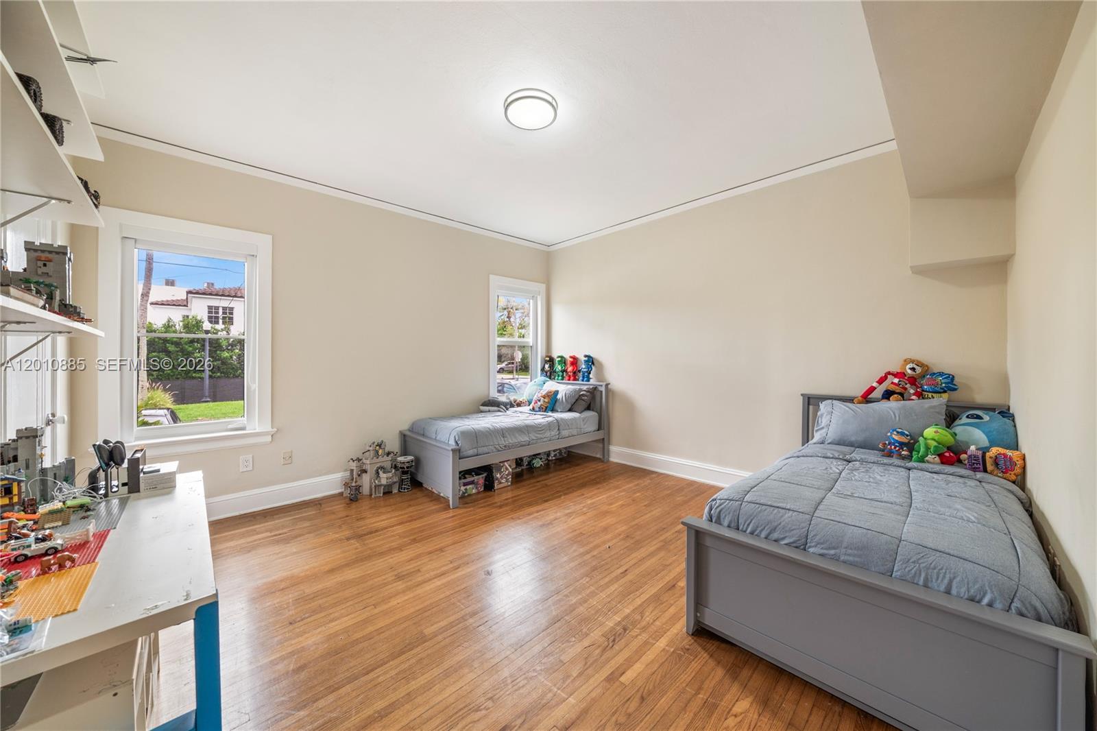 THE EWING CONDO - Residential