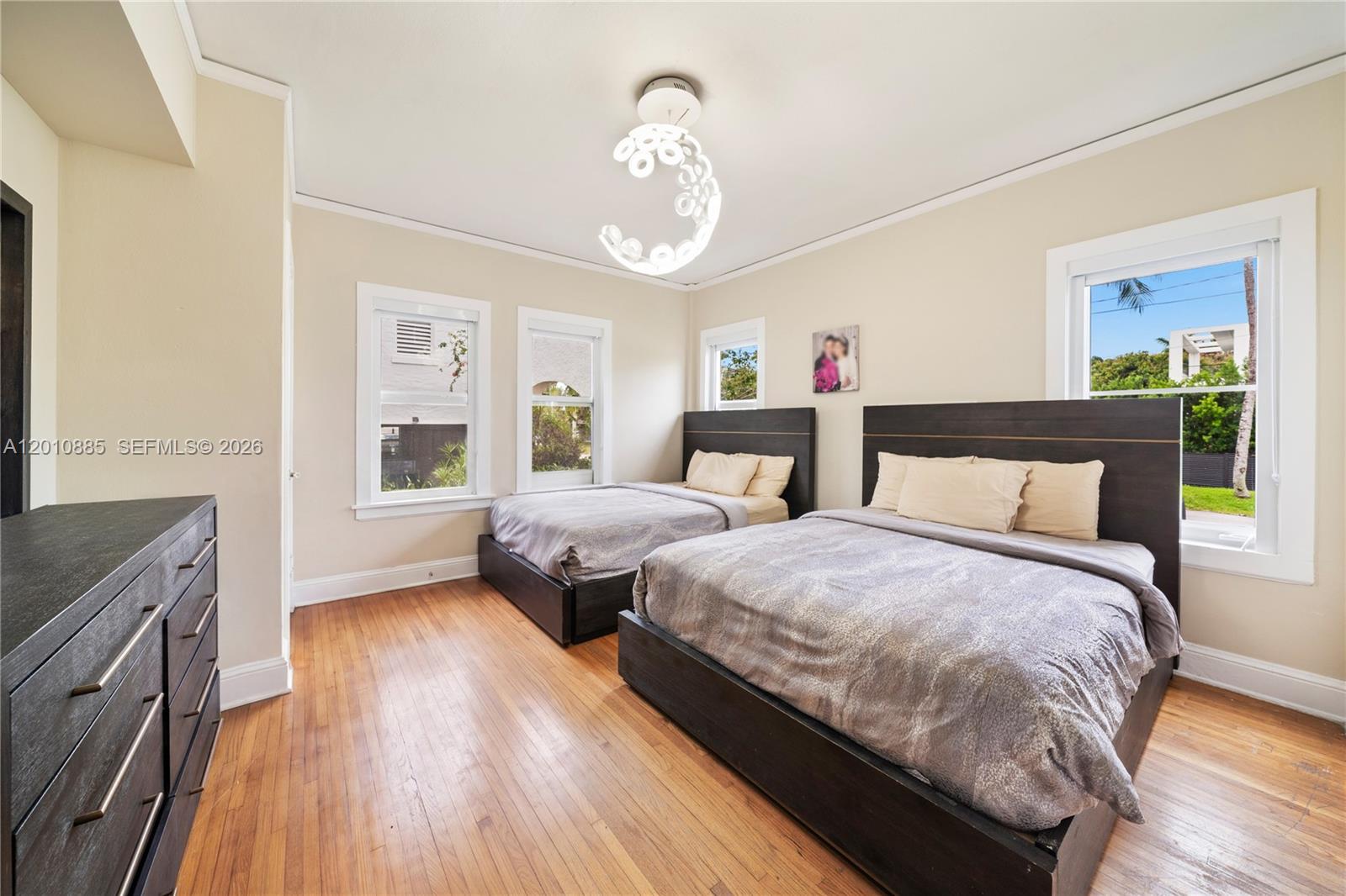 THE EWING CONDO - Residential