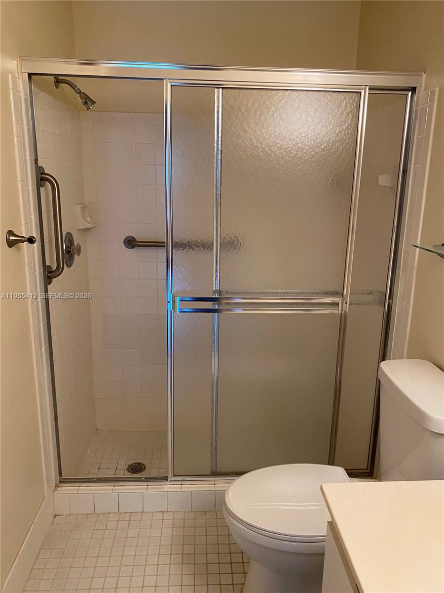 WHISPER WALK CONDOS - Residential Lease