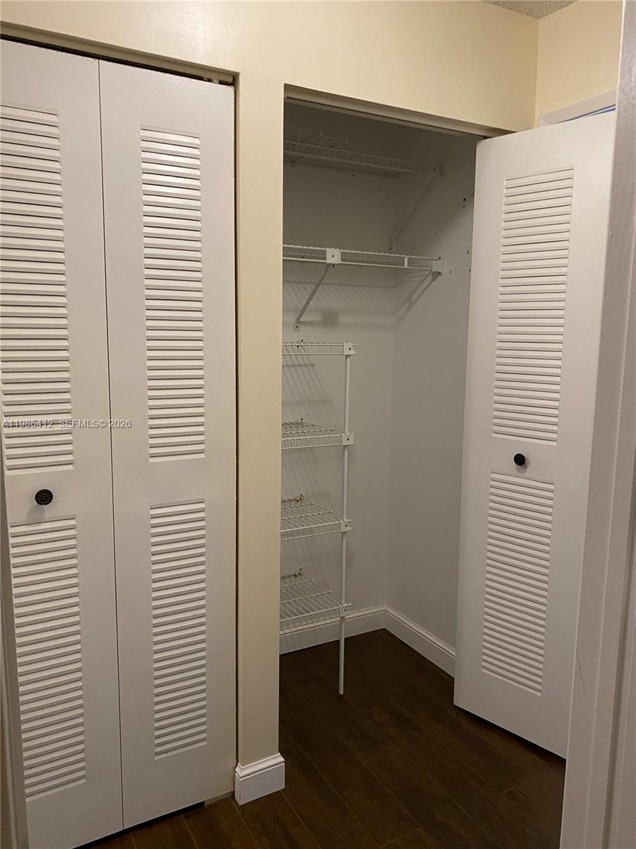 WHISPER WALK CONDOS - Residential Lease