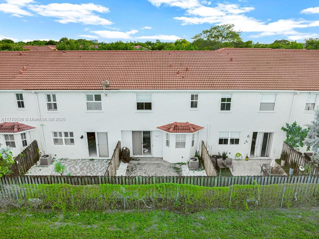 IVES DAIRY TOWNHOMES - Residential