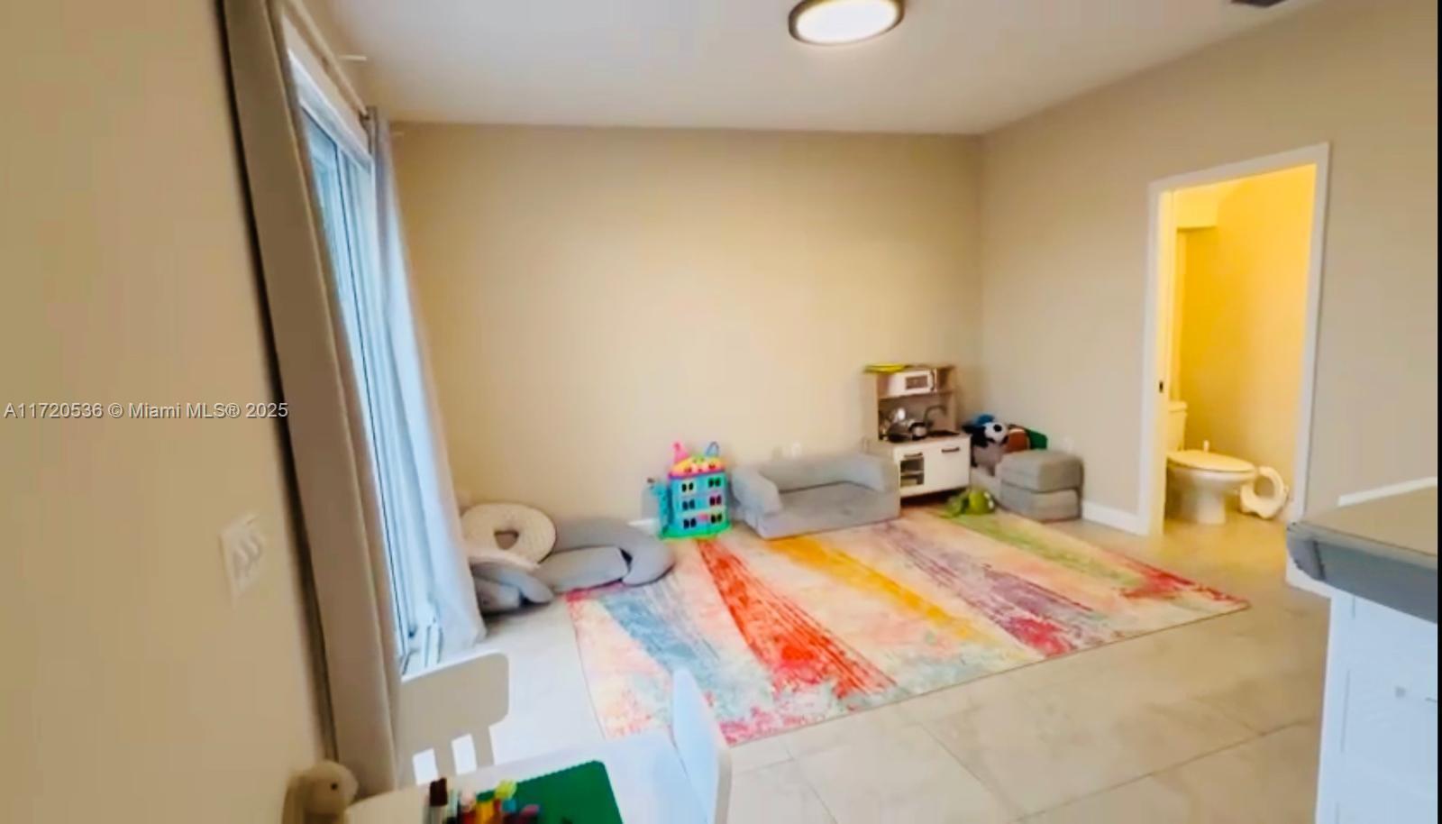 IVES DAIRY TOWNHOMES - Residential