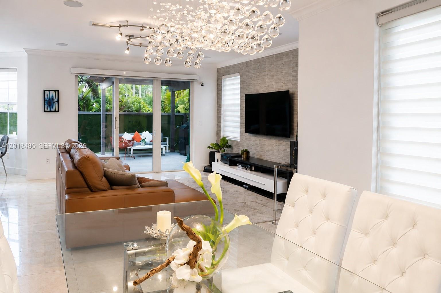 VINTAGE ESTATES - Residential
