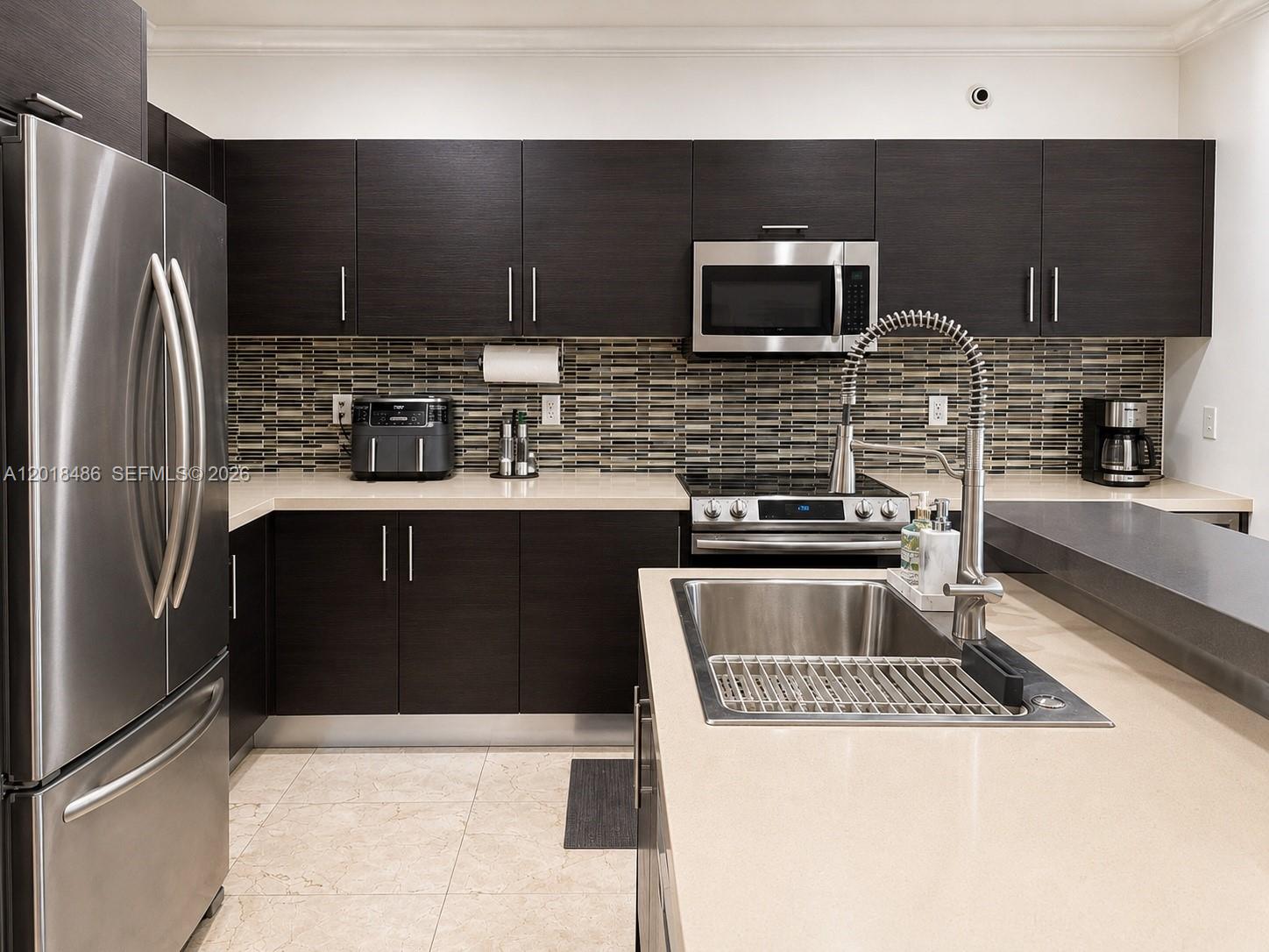 VINTAGE ESTATES - Residential