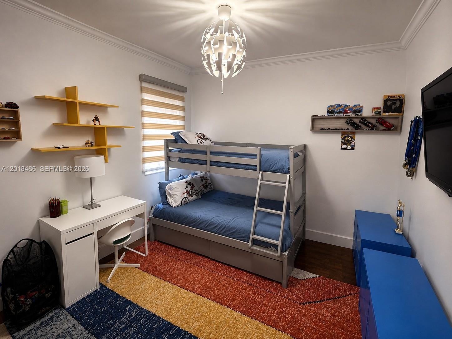 VINTAGE ESTATES - Residential