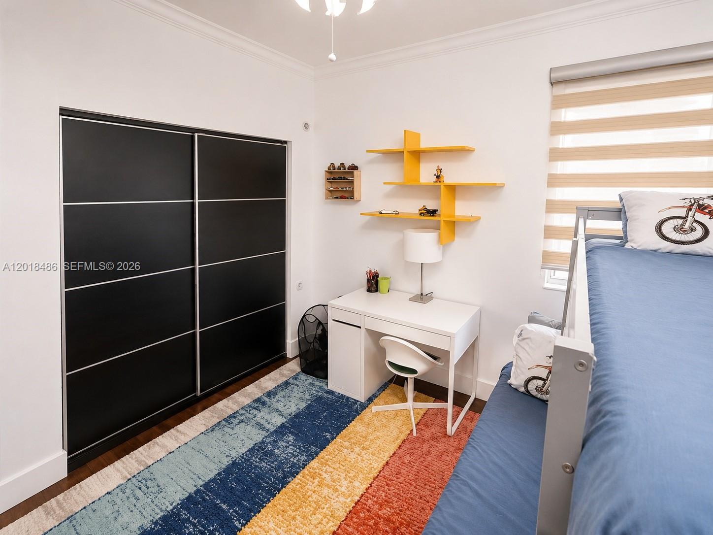 VINTAGE ESTATES - Residential
