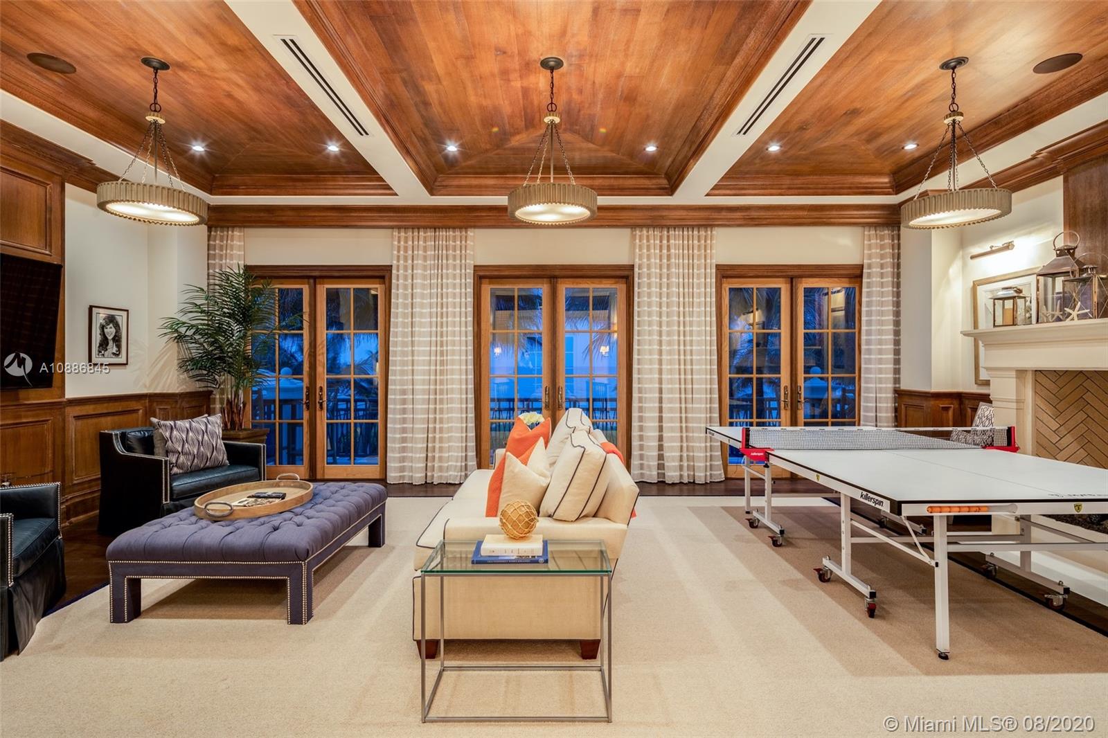 PALM BEACH SHORE ACRES - Residential