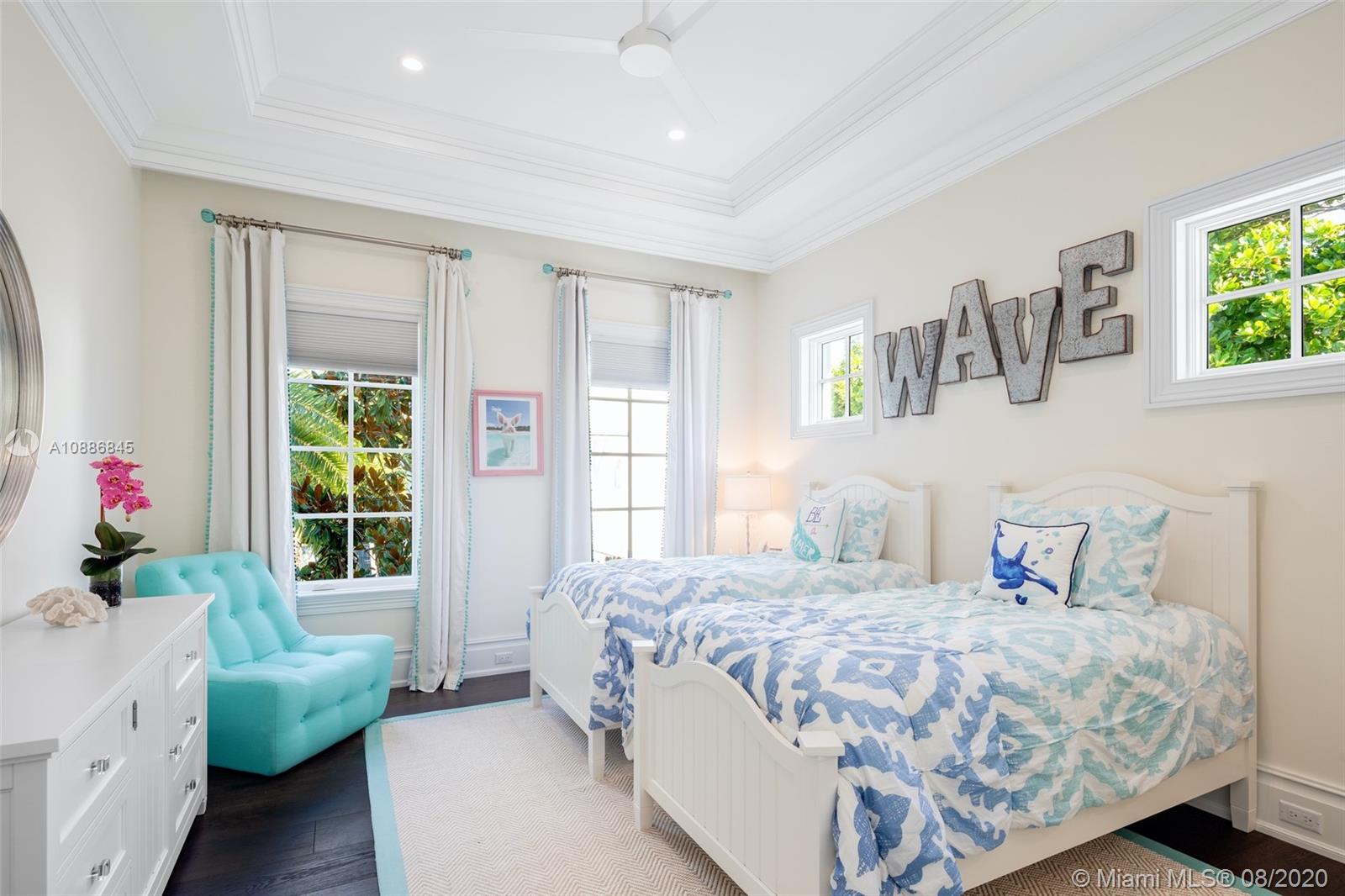 PALM BEACH SHORE ACRES - Residential