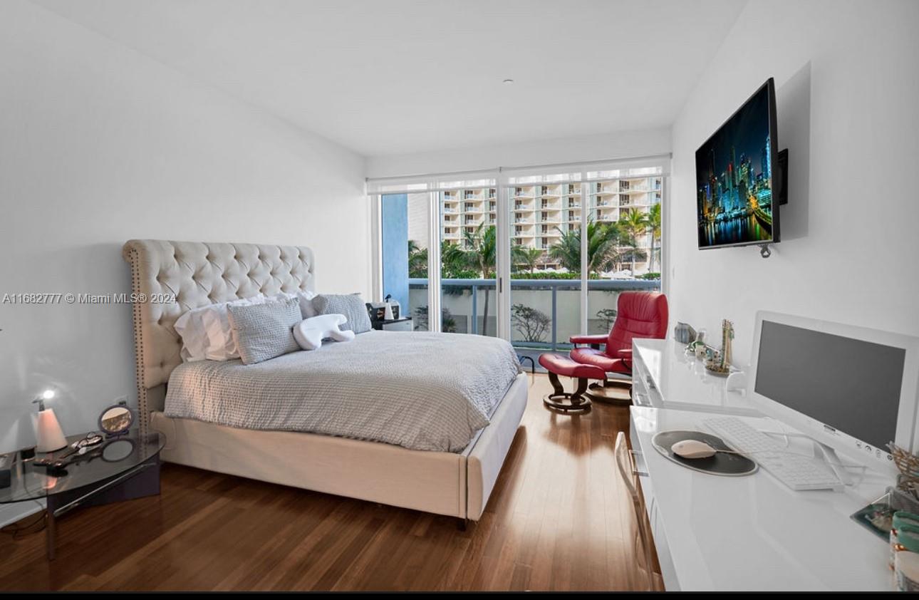 MAJESTIC TOWER - Residential
