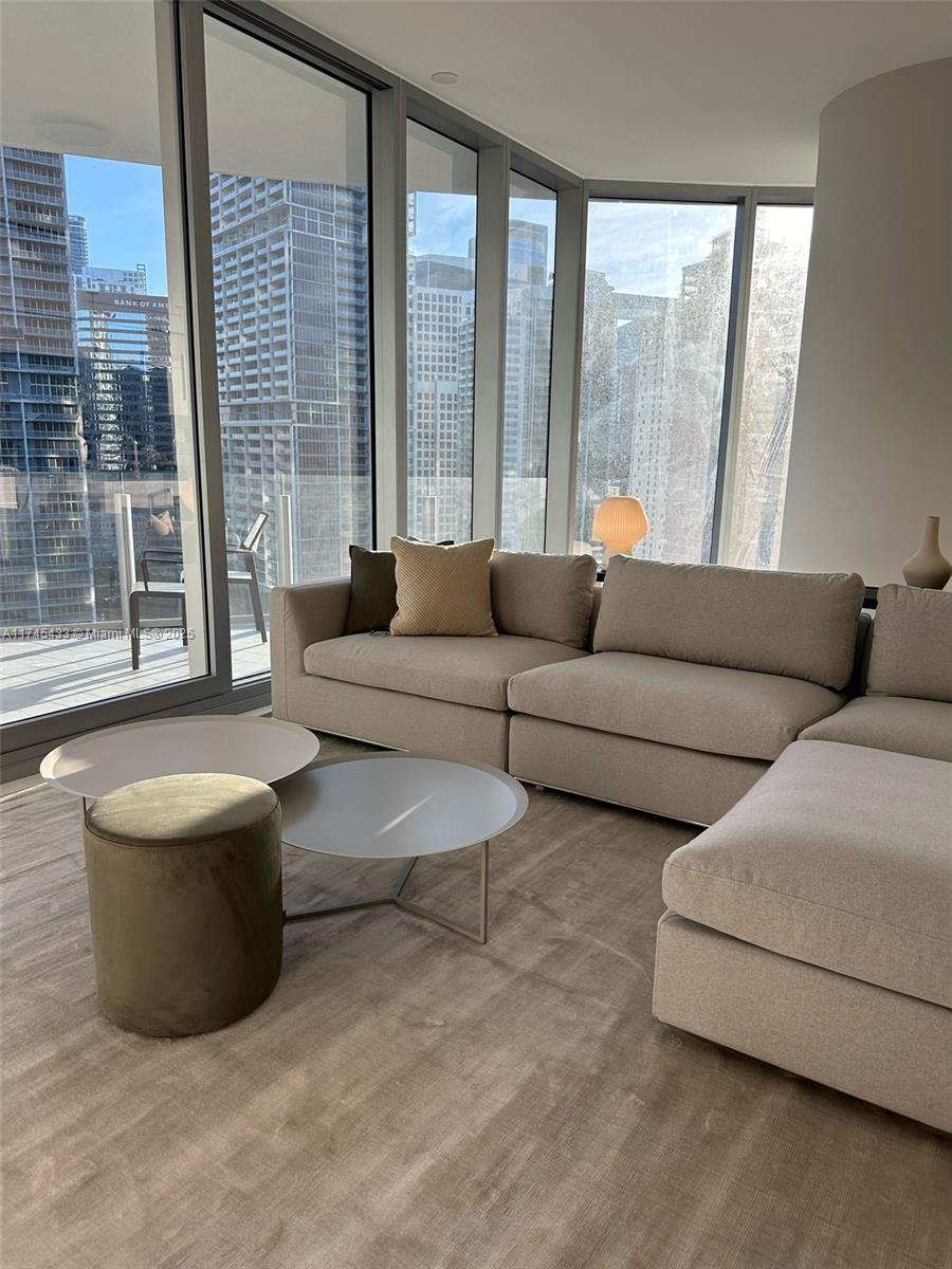 ASTON MARTIN RESIDENCES - Residential Lease