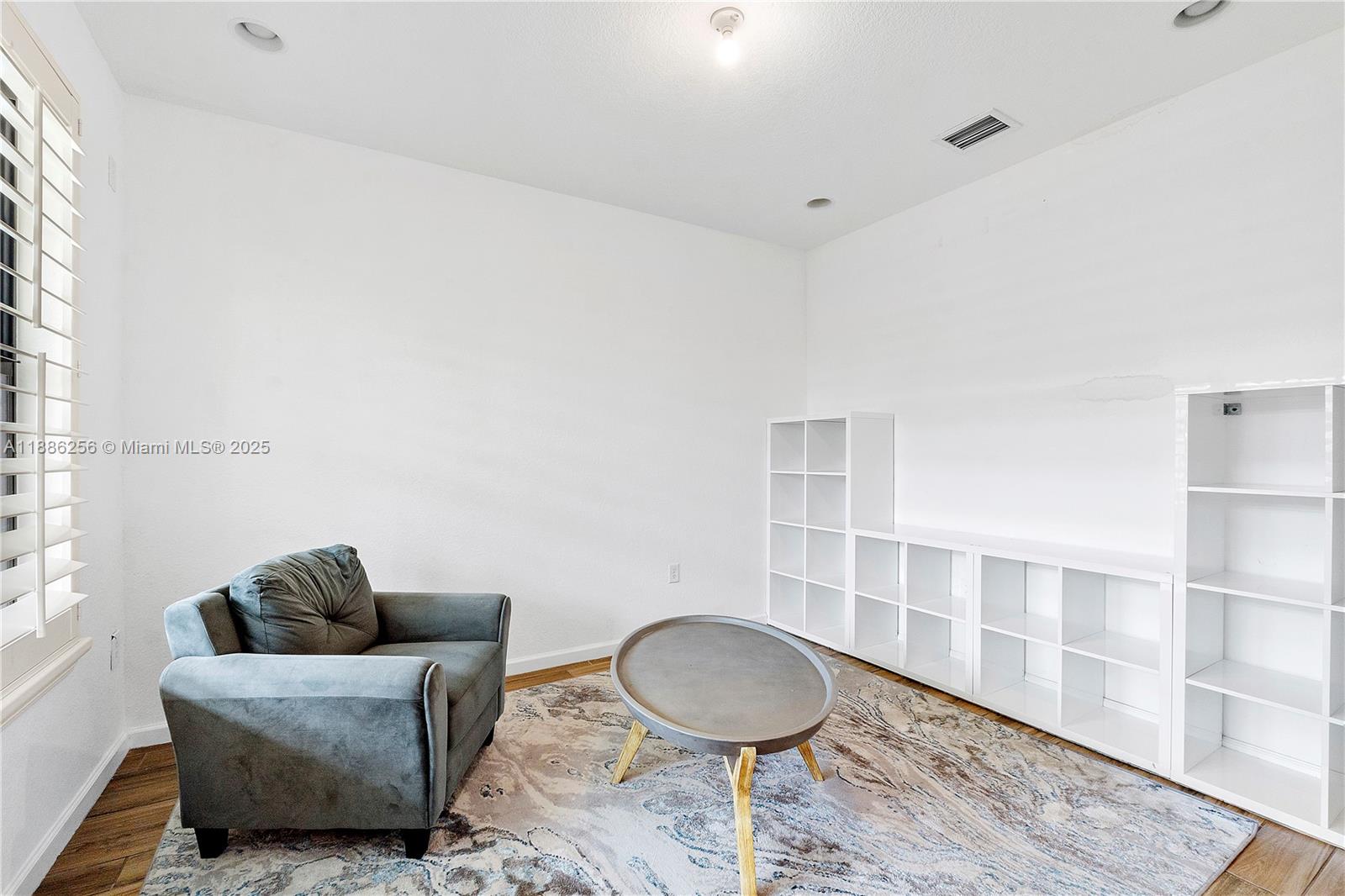 ZUNJIC ESTATES - Residential